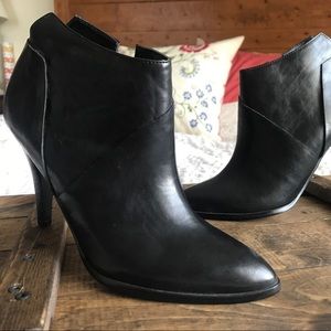 Carlos black leather booties